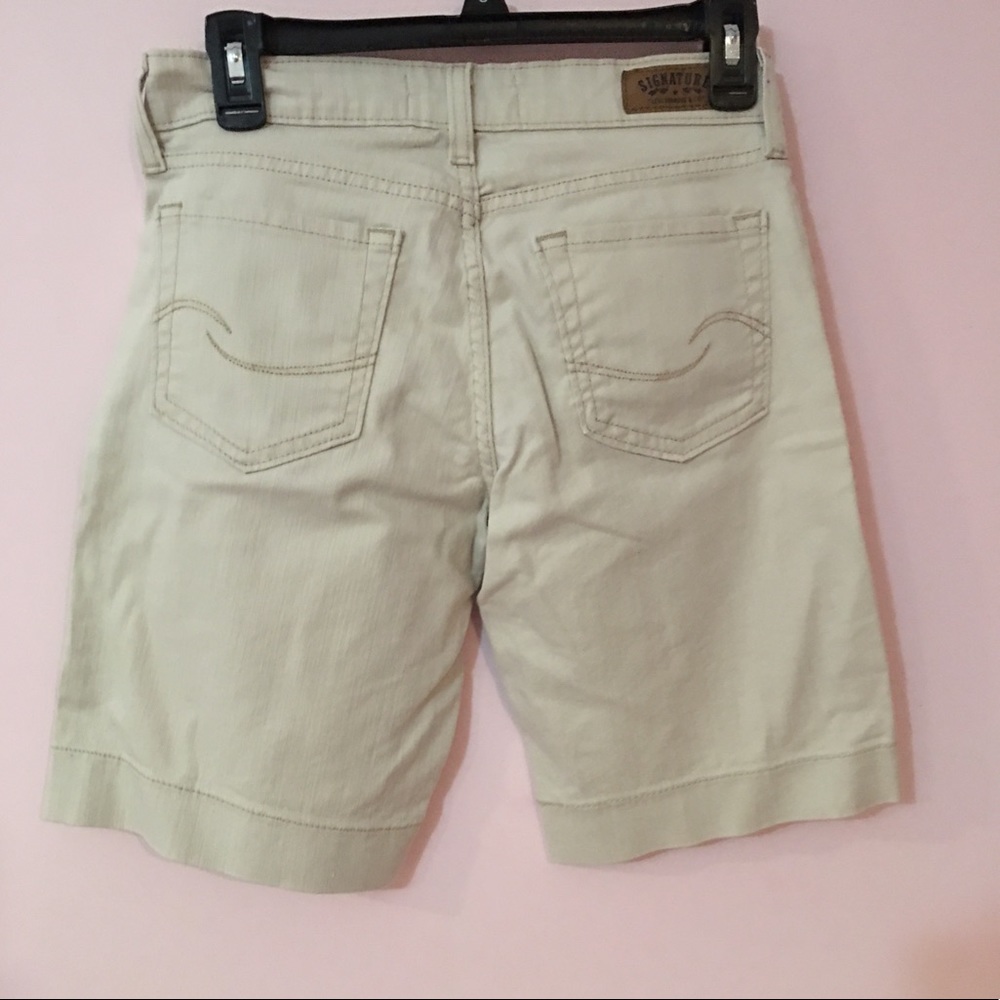 Signature Levi Tan Short 6 Misses - Picture 2 of 4